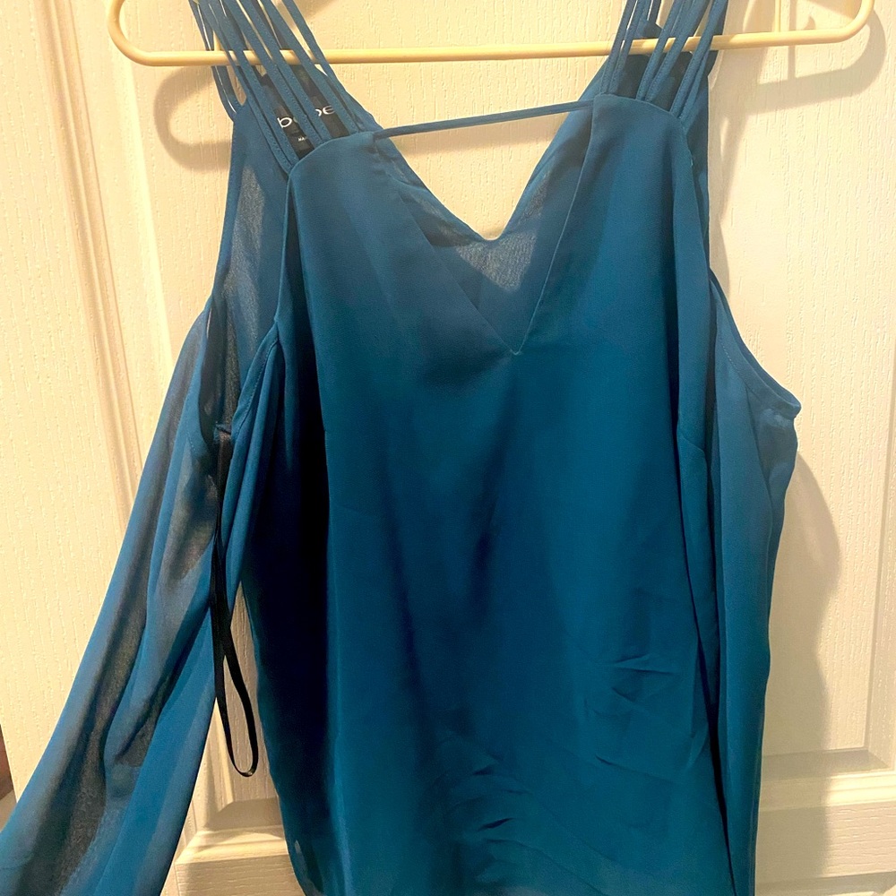 Teal BeBe blouse with cut out sleeves